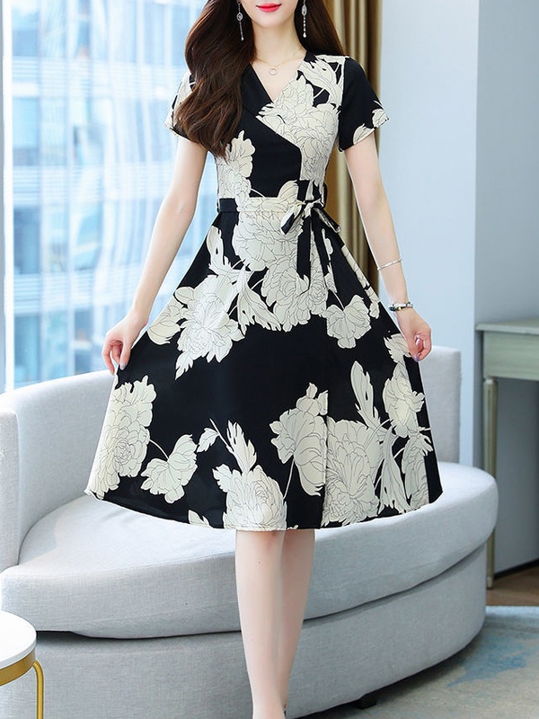 Elegant Short Sleeve Floral Dress