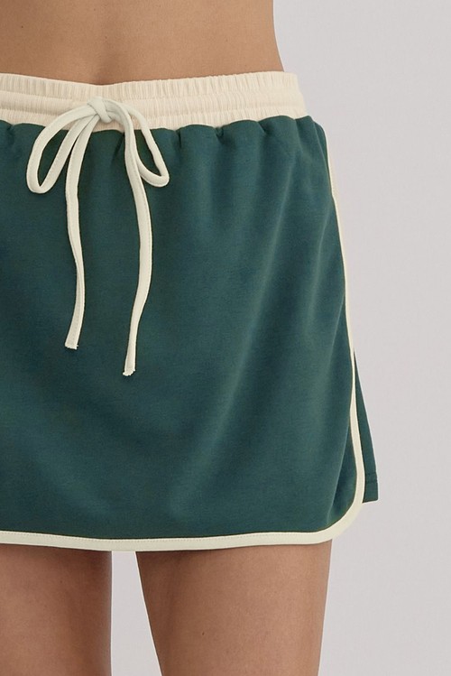 Evergreen Color Contrast Loose Pullover and Lace up Waist Skort