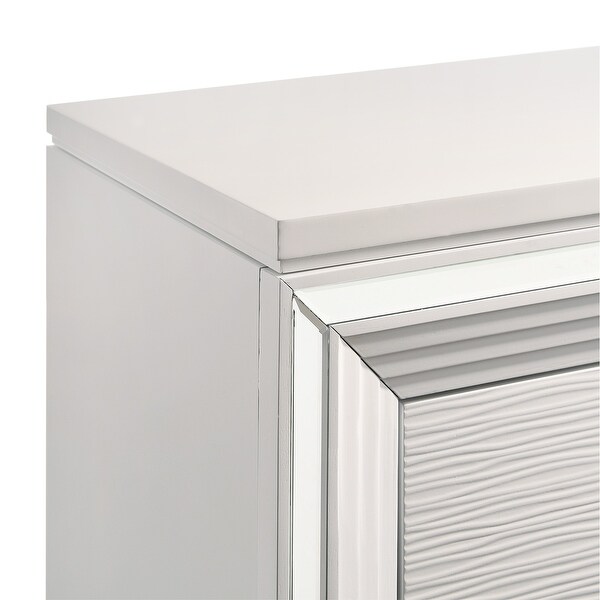 Picket House Furnishings Charlotte 5-Drawer Flip-Top Chest in White -