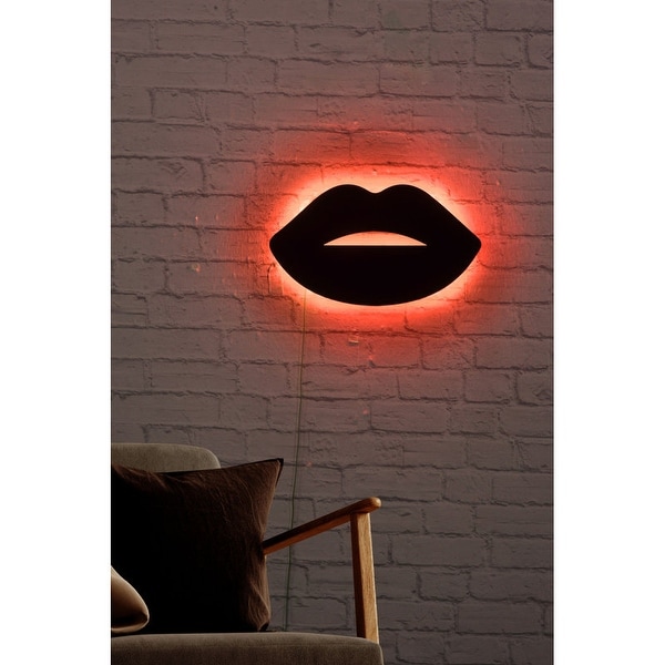 15.7 Handmade Lips Led on Wood Wall Décor - Overstock - 36887992