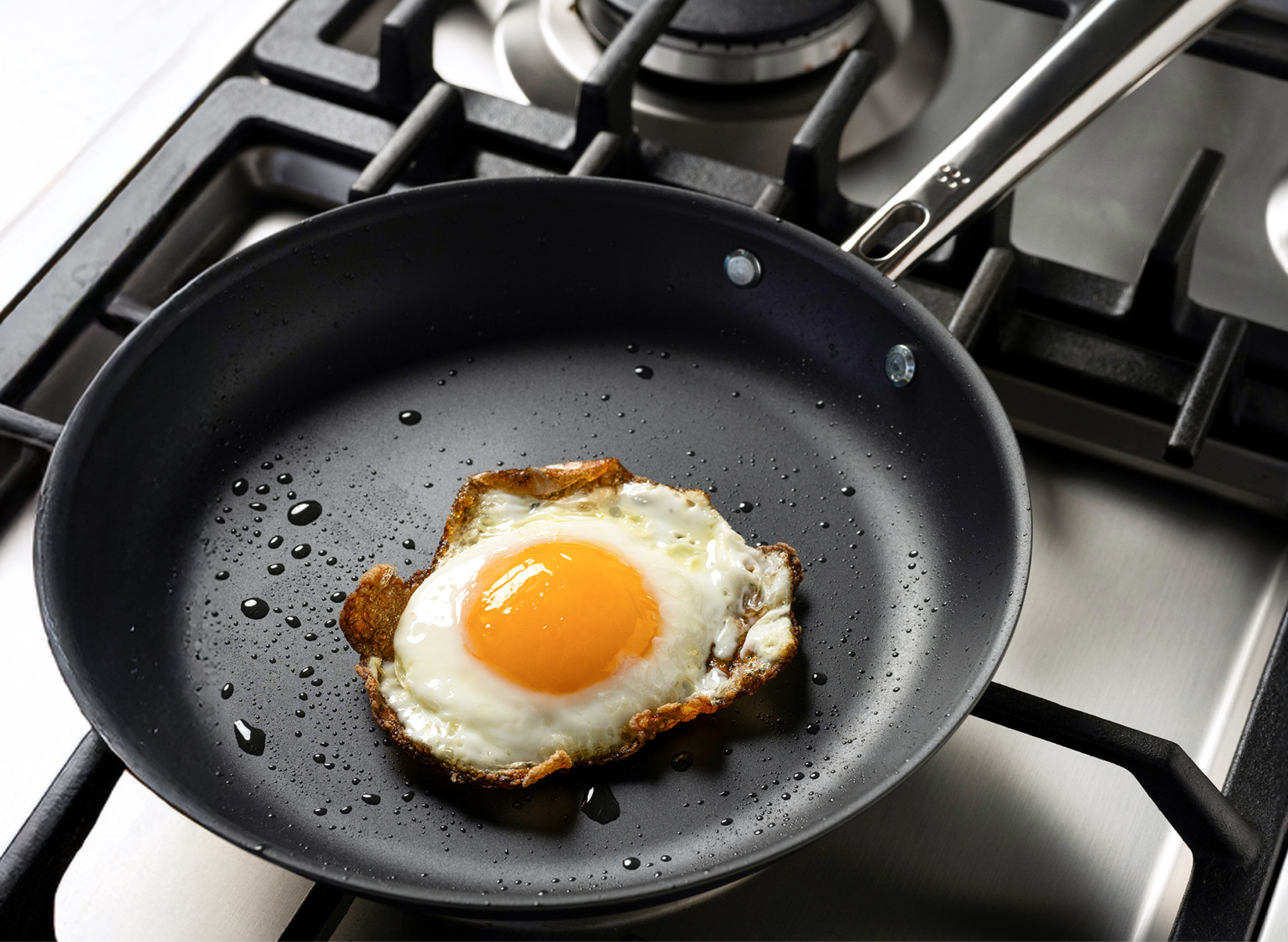 Carbon Nonstick™ Frying Pan